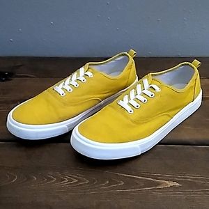 Old Navy Shoes yellow/white